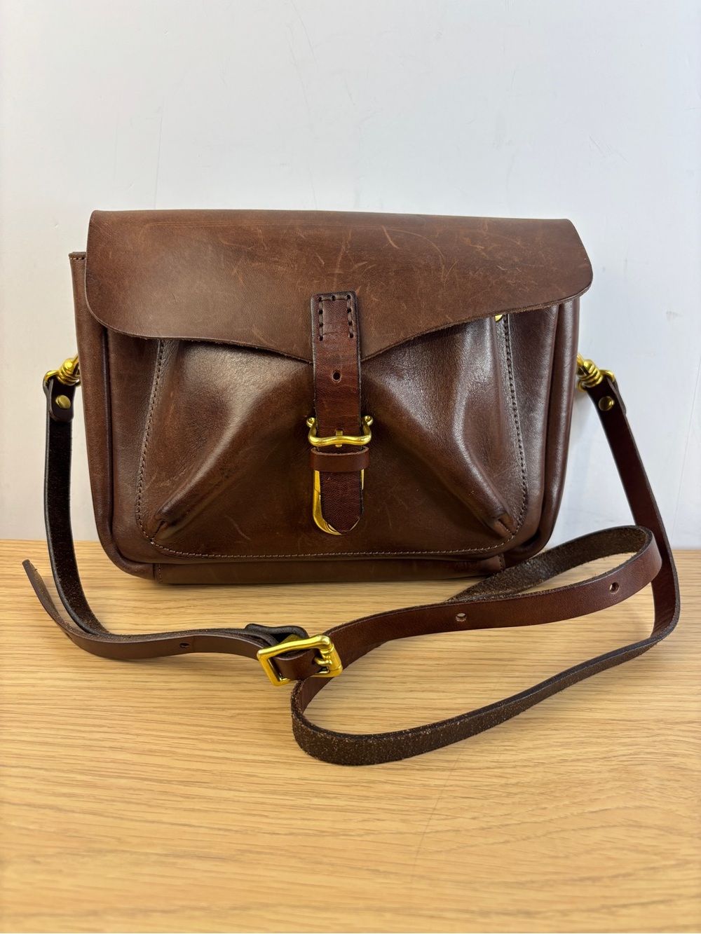 “Old Trend” Isla Flap Smooth Brown Leather Crossbody Bag